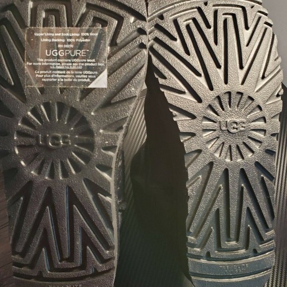 Ugg Women's Size US 8 Classic Mini II Ankle Boot Black Sheepskin Suede New - Picture 6 of 13